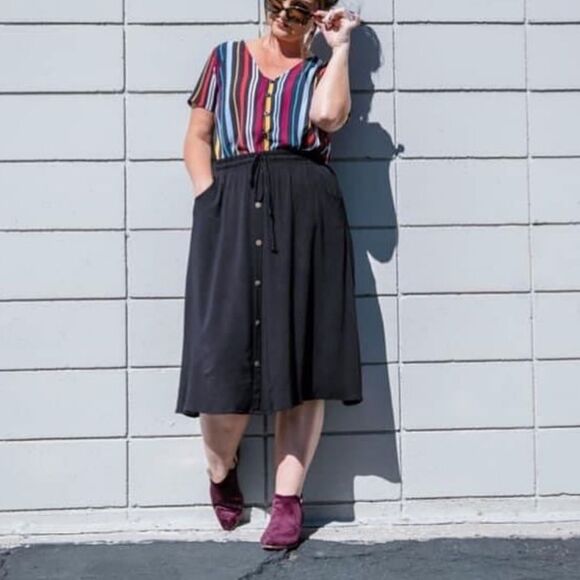 NWT 2XL MIDI SKIRT w/pockets, dark gray chambray Marsha LuLaRoe - Picture 7 of 7